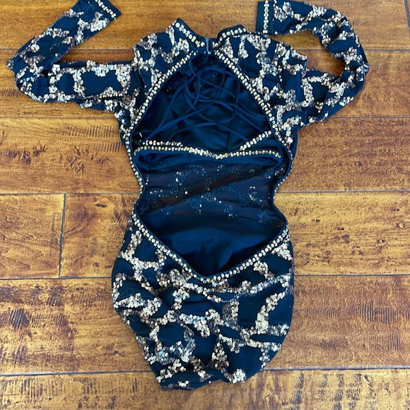 Custom Details  Dancewear competition leotard. Fits size CM-AXS - Picture 8 of 13
